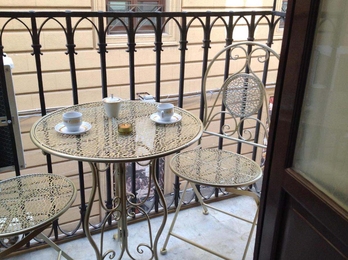 Vucciria 57 Locazione Turistica Nel Cuore Pulsante Della Movida! Apartamento Palermo Exterior foto
